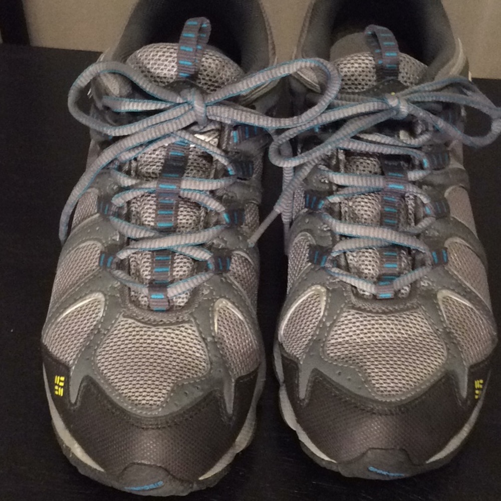 Columbia Women's Techlite Sneakers Sz 9 - Like New